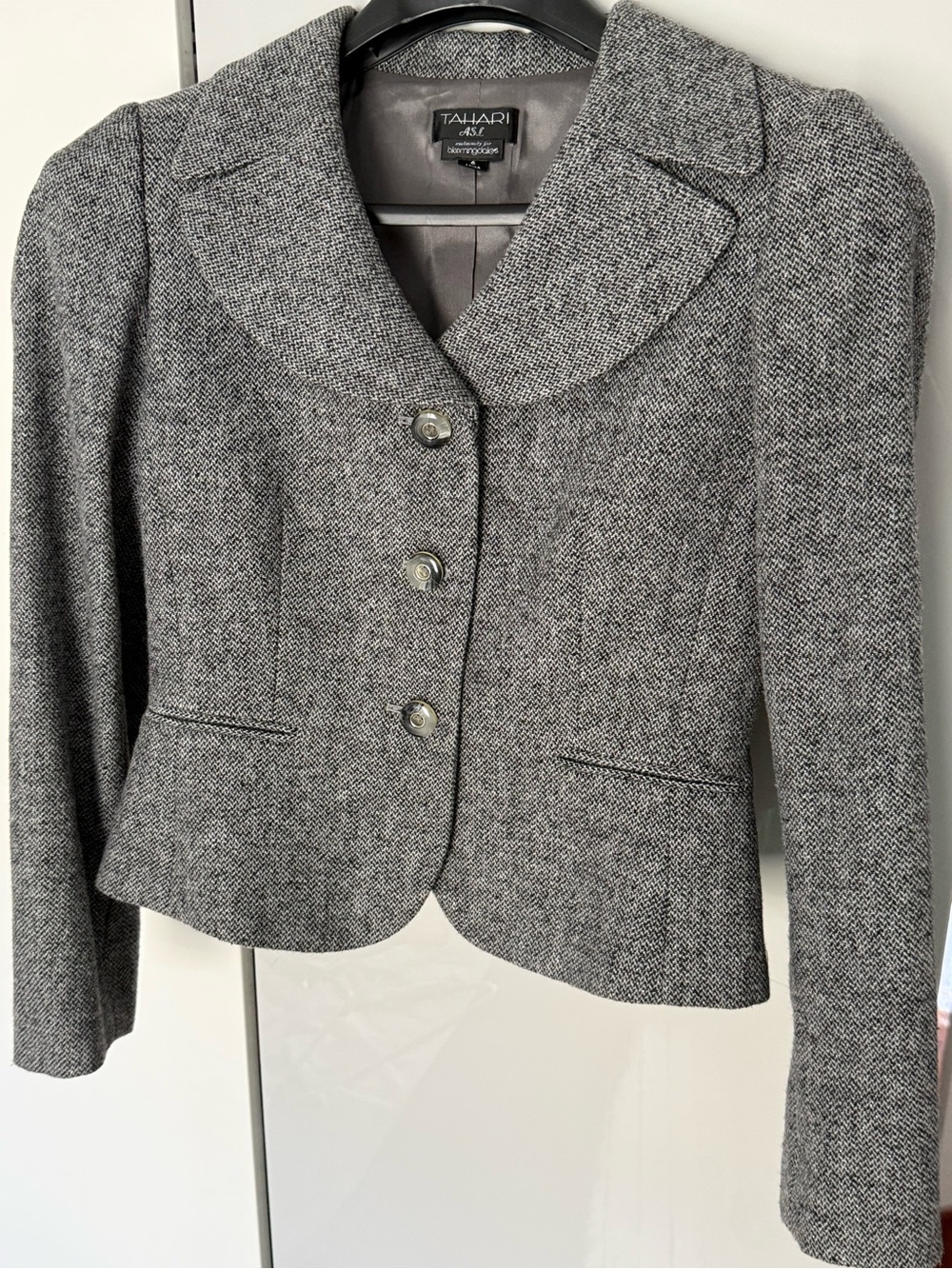 Tahari Silver-Gray Tweed Tailored Women's Blazer